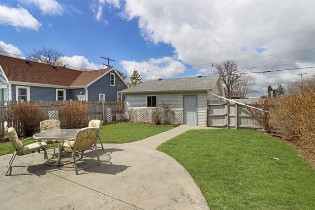 1300 Illinois STREET, Racine, WI 53405