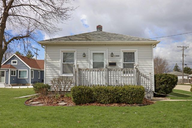 1300 Illinois STREET, Racine, WI 53405