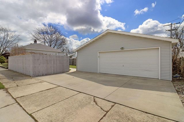 1300 Illinois STREET, Racine, WI 53405