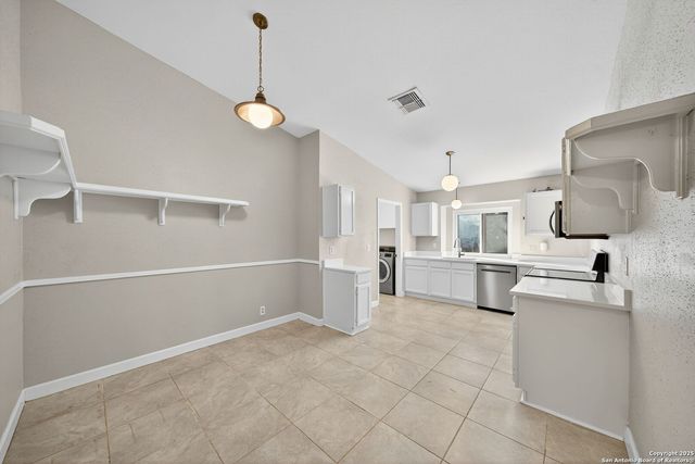 1915 Creek Hollow, San Antonio, TX 78259