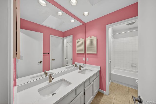 1915 Creek Hollow, San Antonio, TX 78259