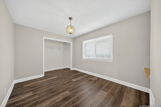 1915 Creek Hollow, San Antonio, TX 78259