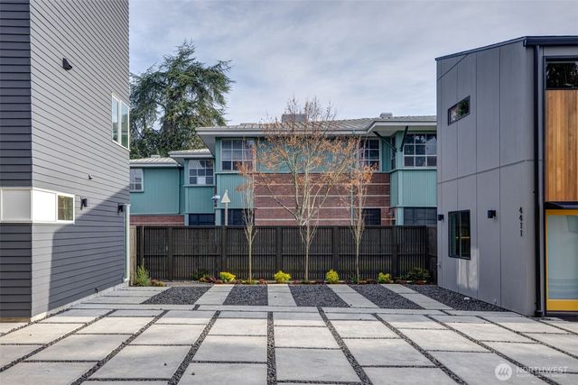 4409 B S Holly Street, Seattle, WA 98118