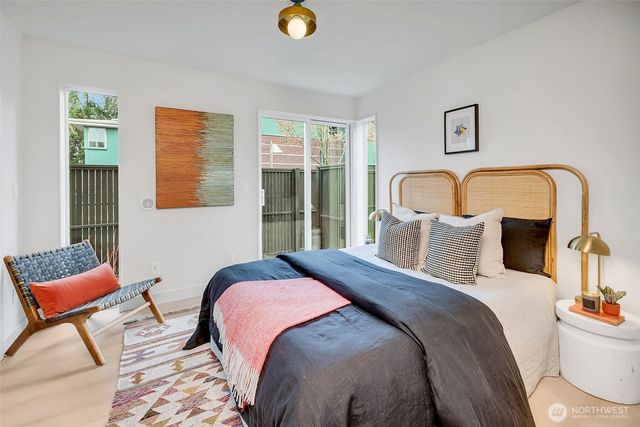 4409 B S Holly Street, Seattle, WA 98118