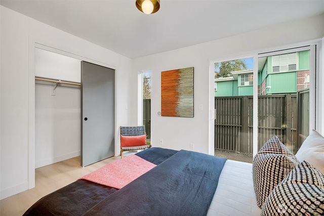 4409 B S Holly Street, Seattle, WA 98118