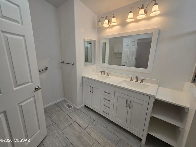 8401 S Kolb Rd Unit 61, Tucson, AZ 85756