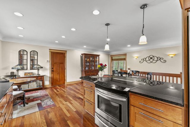 5300 Saint Croix Avenue N, Golden Valley, MN 55422