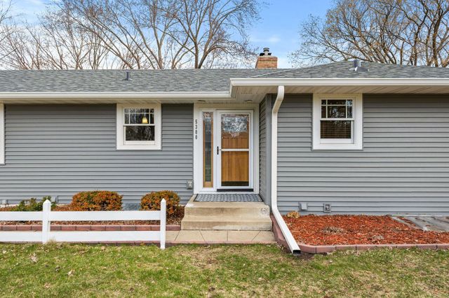 5300 Saint Croix Avenue N, Golden Valley, MN 55422
