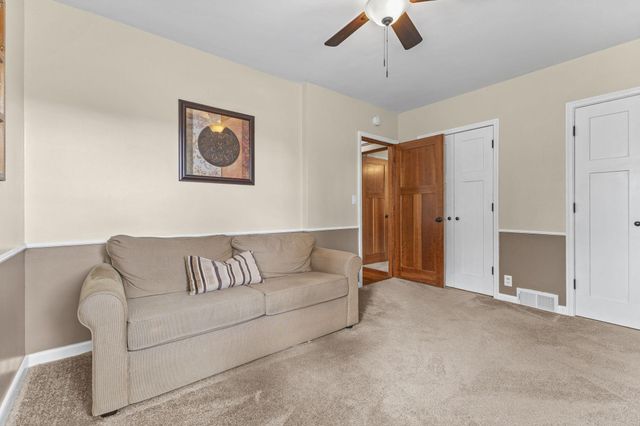 5300 Saint Croix Avenue N, Golden Valley, MN 55422