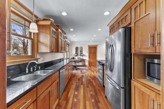 5300 Saint Croix Avenue N, Golden Valley, MN 55422