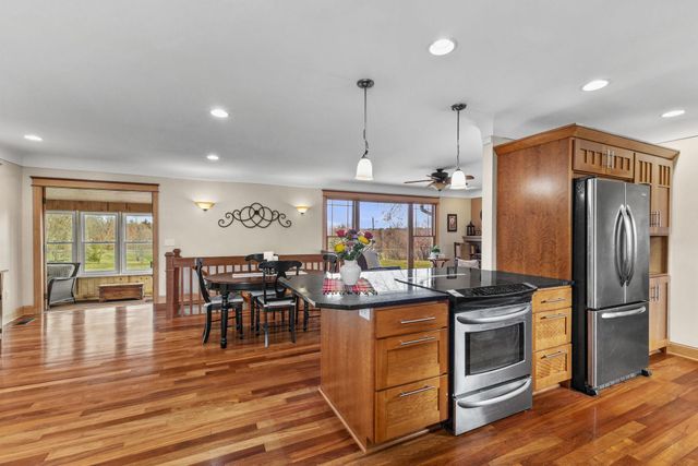 5300 Saint Croix Avenue N, Golden Valley, MN 55422