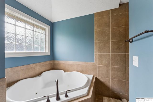 504 S HWS Cleveland Boulevard, Omaha, NE 68022