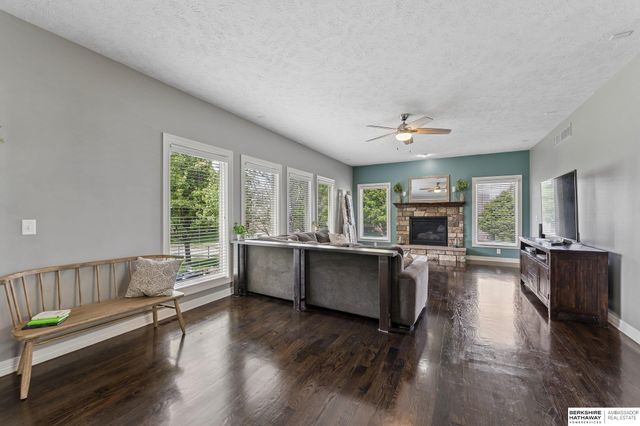 504 S HWS Cleveland Boulevard, Omaha, NE 68022