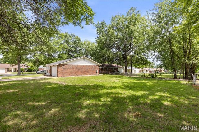 1732 Del Rosa Way, Unincorporated, MO 63138