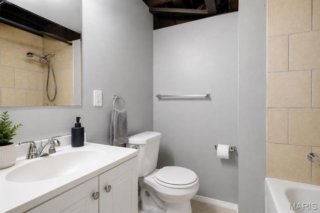 1732 Del Rosa Way, Unincorporated, MO 63138