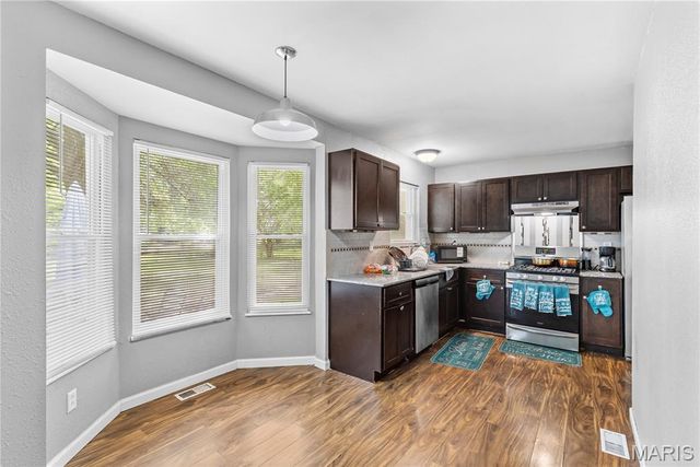 1732 Del Rosa Way, Unincorporated, MO 63138