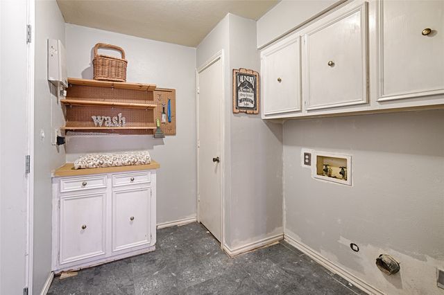 9737 Burney Drive, Dallas, TX 75243