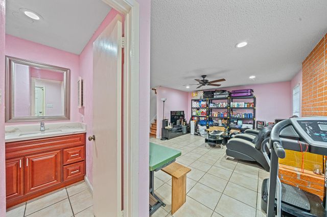 4142 Belle Park Drive 4142, Houston, TX 77072