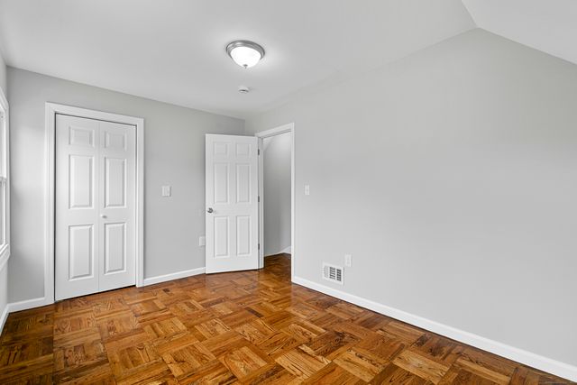 196 Farren Avenue, New Haven, CT 06513