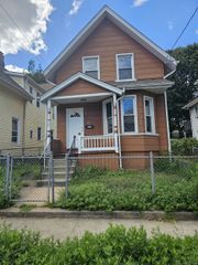 196 Farren Avenue, New Haven, CT 06513