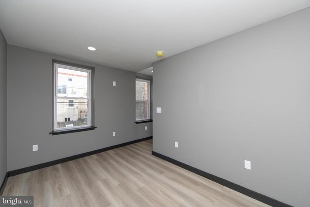 832 LEAGUE ST, Philadelphia, PA 19147