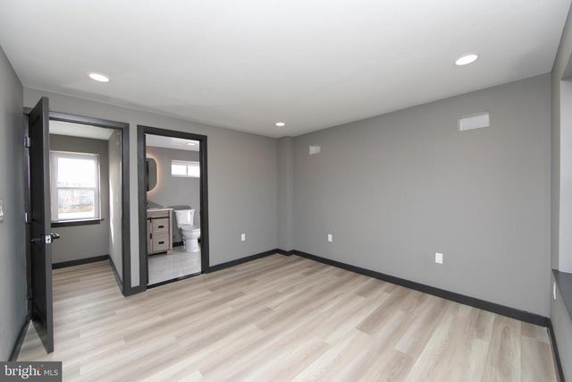 832 LEAGUE ST, Philadelphia, PA 19147