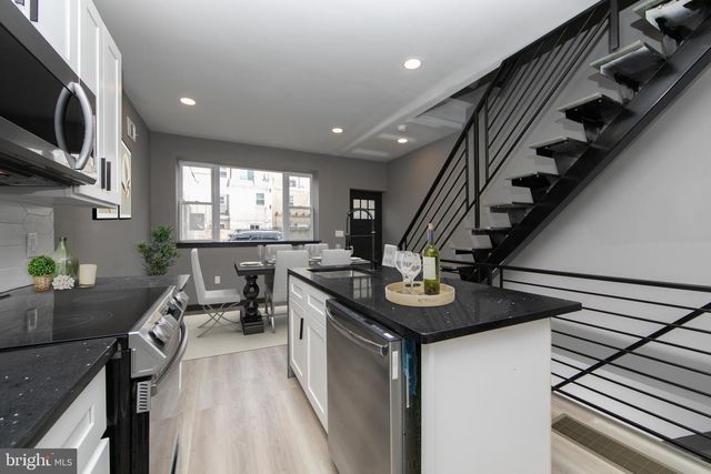 832 LEAGUE ST, Philadelphia, PA 19147