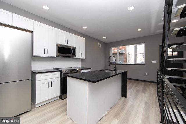 832 LEAGUE ST, Philadelphia, PA 19147