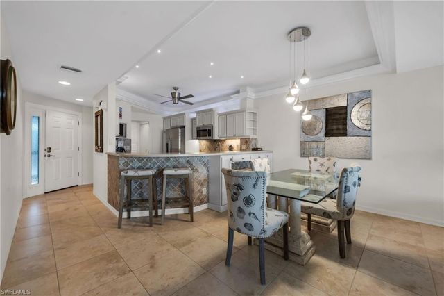 504 La Peninsula BLVD 504, Naples, FL 34113