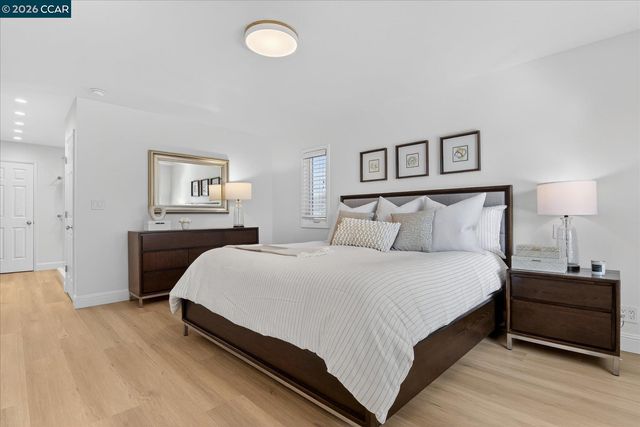 187 Cypress Point Way, Moraga, CA 94556