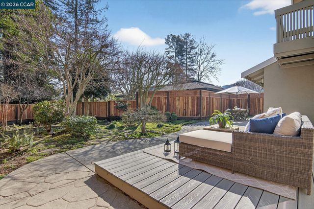 187 Cypress Point Way, Moraga, CA 94556