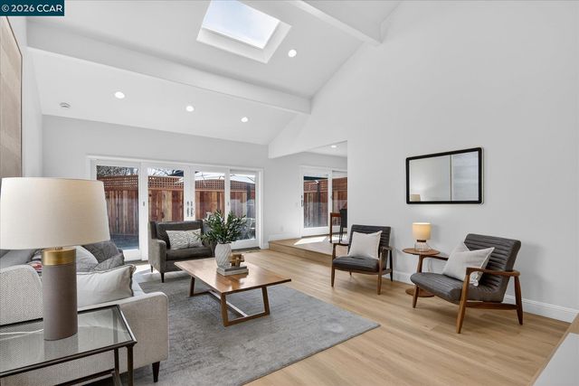 187 Cypress Point Way, Moraga, CA 94556