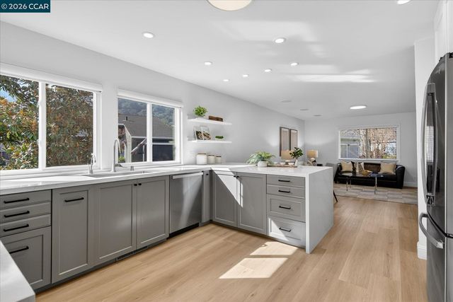 187 Cypress Point Way, Moraga, CA 94556