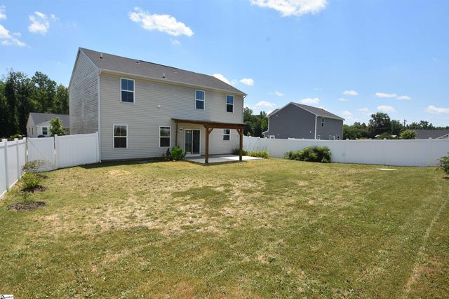 523 Eden Hall Road, Woodruff, SC 29388