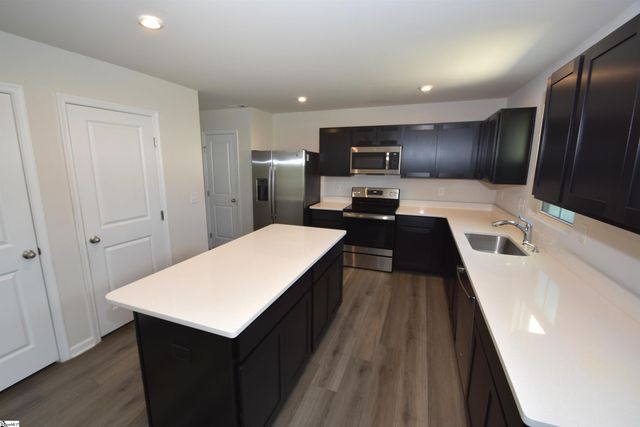 523 Eden Hall Road, Woodruff, SC 29388