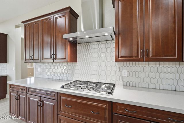 6072 S GRANITE Street, Gilbert, AZ 85298