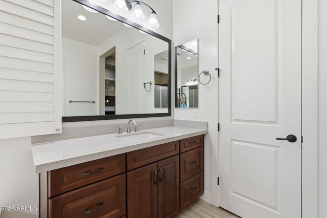6072 S GRANITE Street, Gilbert, AZ 85298