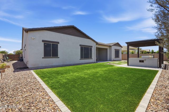 6072 S GRANITE Street, Gilbert, AZ 85298