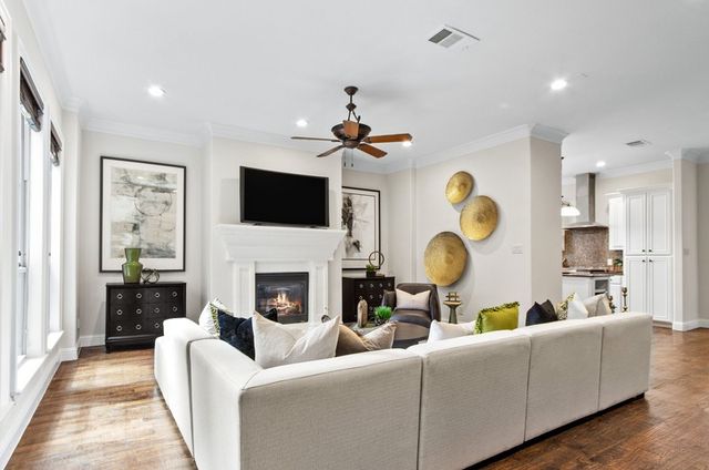 5622 martel Avenue A, Dallas, TX 75206