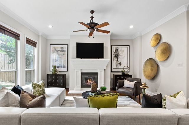 5622 martel Avenue A, Dallas, TX 75206