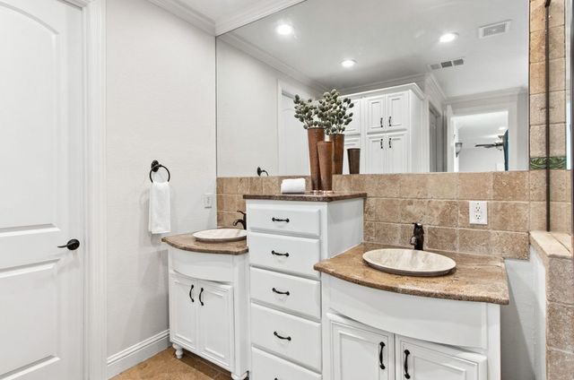 5622 martel Avenue A, Dallas, TX 75206