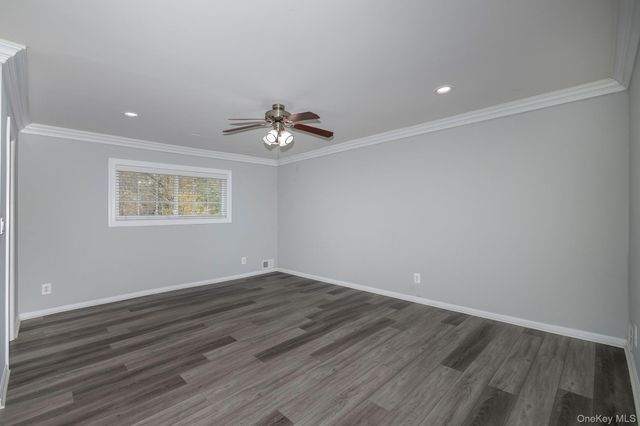 5-1A Dark Hollow Road 5-1A, Port Jefferson, NY 11777