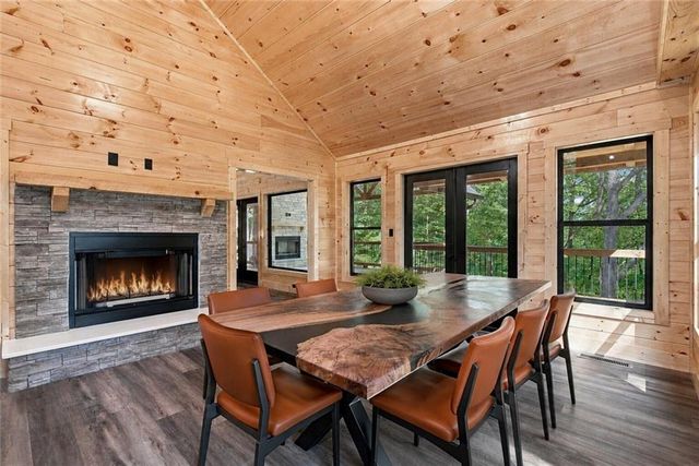 970 Mountain Oak Road, Ellijay, GA 30536