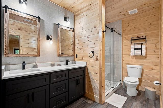 970 Mountain Oak Road, Ellijay, GA 30536