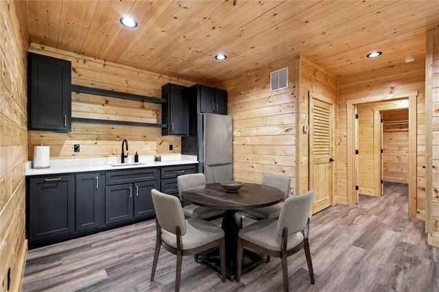 970 Mountain Oak Road, Ellijay, GA 30536
