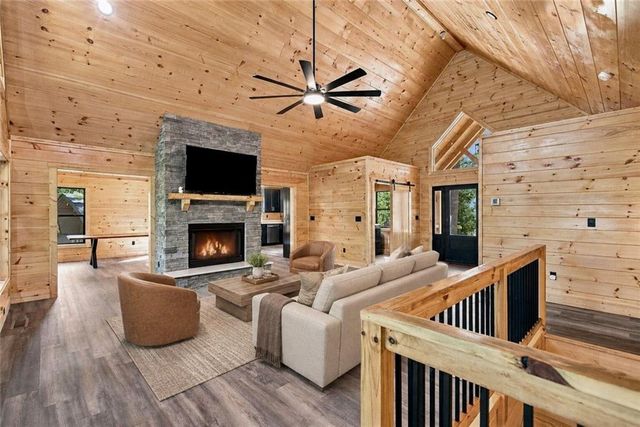 970 Mountain Oak Road, Ellijay, GA 30536