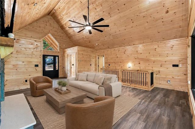 970 Mountain Oak Road, Ellijay, GA 30536