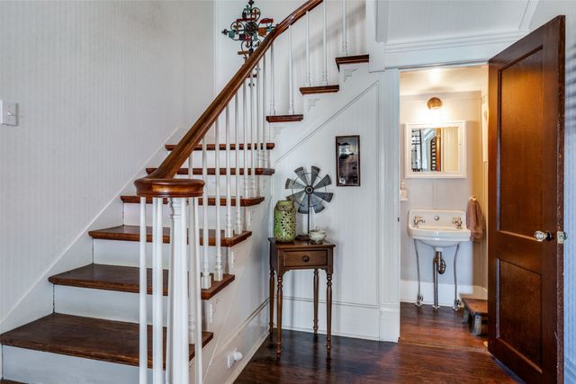 310 E Tarrant Street, Bowie, TX 76230