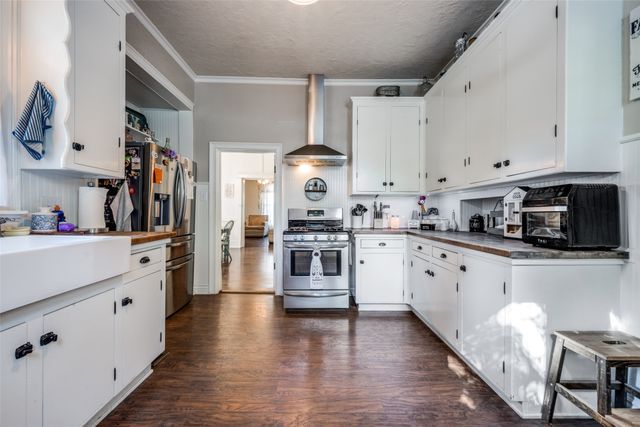 310 E Tarrant Street, Bowie, TX 76230