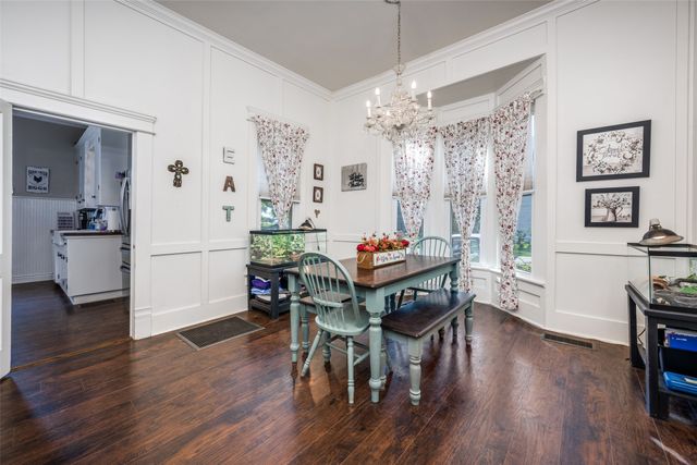 310 E Tarrant Street, Bowie, TX 76230